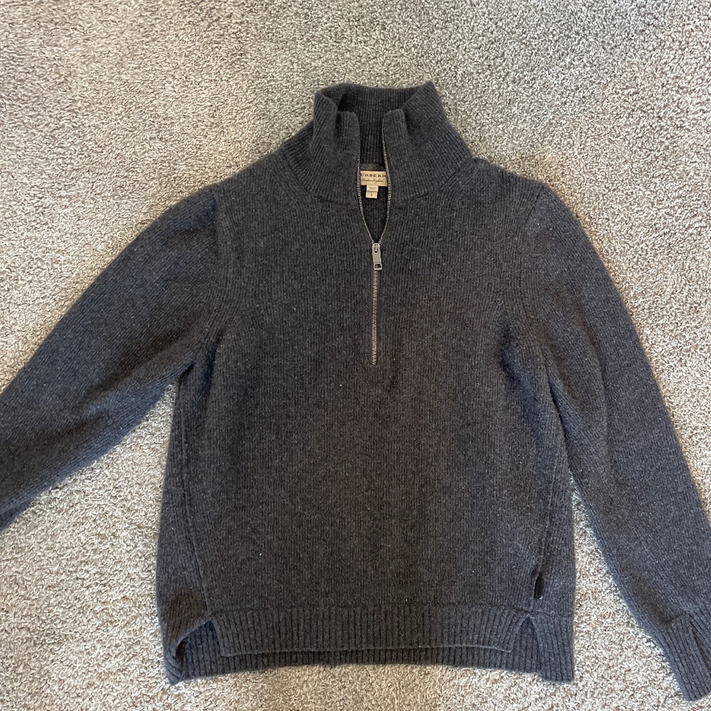Burberry sweater
